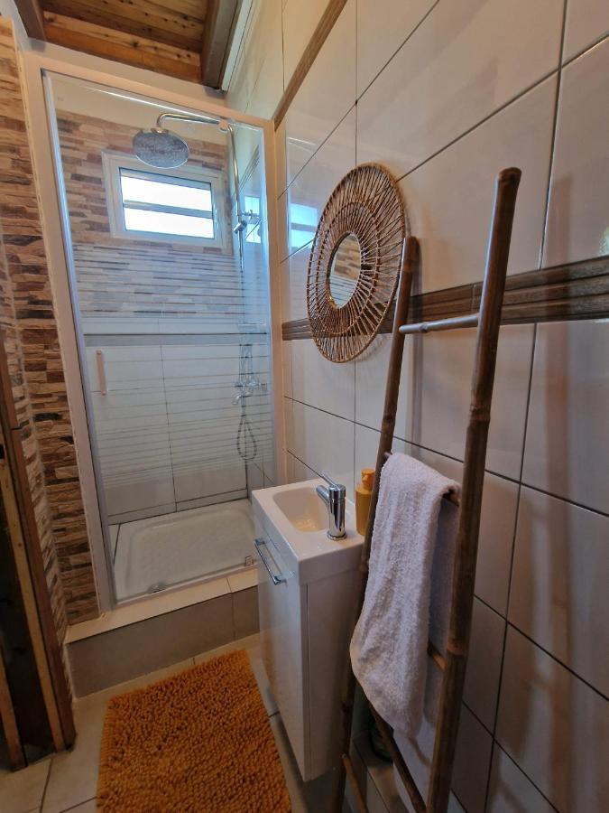 Le Cosy Bungalow De Lili / 5Min De L'Aeroport Les Abymes Zewnętrze zdjęcie